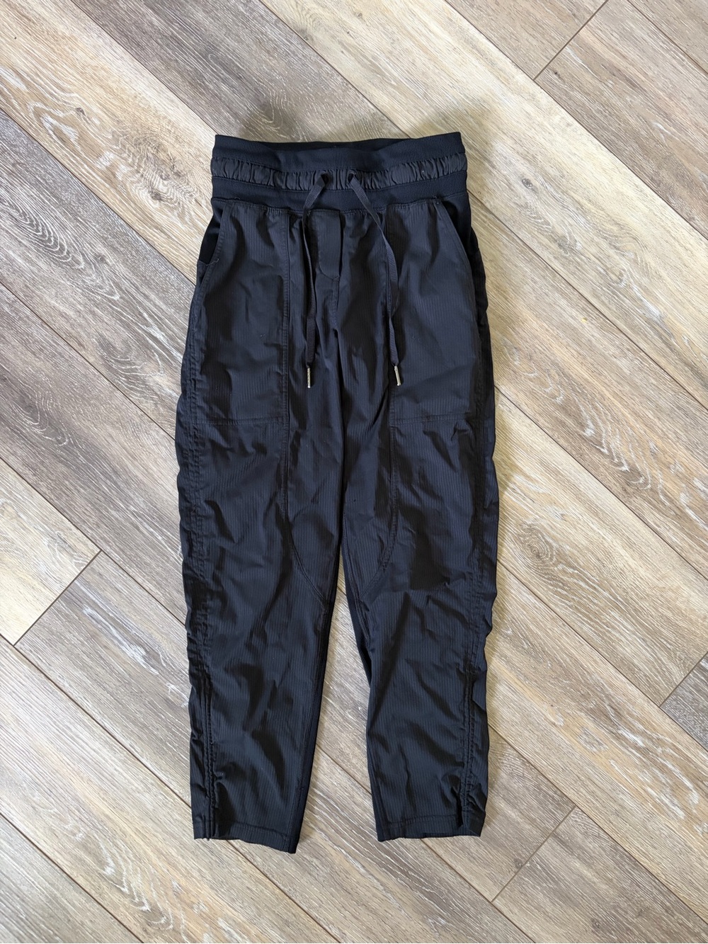 Lululemon Dance Studio Mid-Rise Crop Pants Black Size 0 - Picture 7 of 13